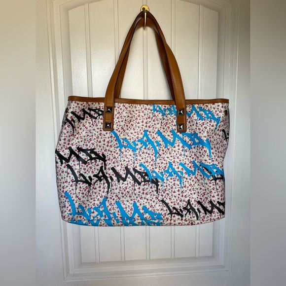 Mulit colored floral graffiti artistic Tote Bag for spring/summer - Picture 4 of 14